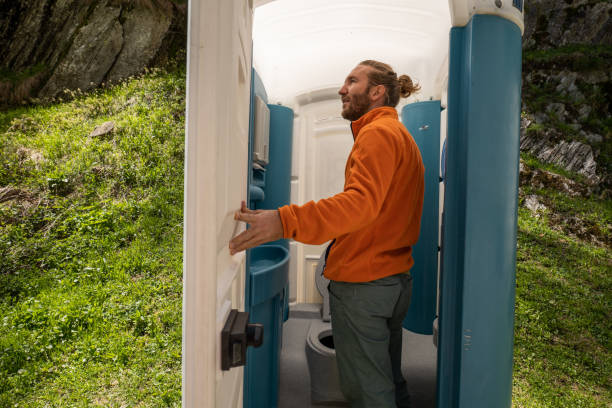 Best Luxury portable toilet rental  in Davis Junction, IL